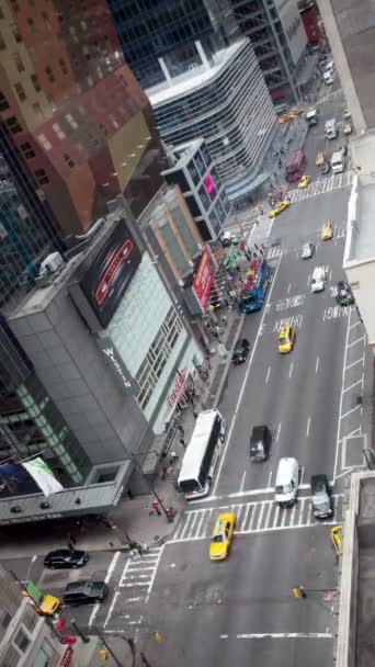 垂直クリップ、高い視点からのマンハッタンのスカイラインの眺め — ストック動画