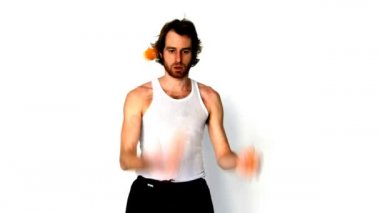 hokkabazlık topları ile adam
