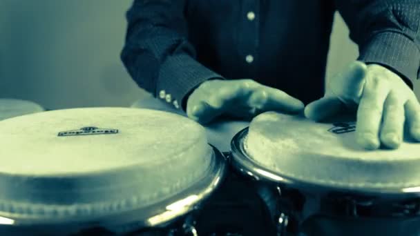 Percussão baterista realizando — Vídeo de Stock