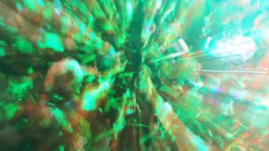 kalabalık bir dans pisti ve Londra gece kulübünde dans sahnesi