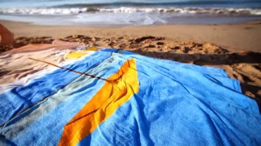 sunrise adlı bir bikini plaj güzel kız sunbaths