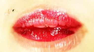 güzel bir kadın ' dudak