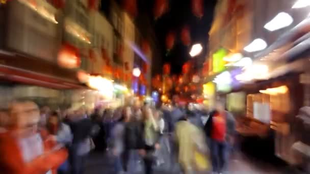 Σπεύδουν για soho του Λονδίνου, chinatown τη νύχτα — Αρχείο Βίντεο