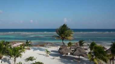 Timelapse atış Meksika Karayipler kıyısındaki güzel mahahual Beach