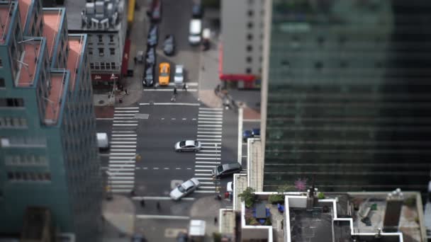 Manhattan street scene with traffic and — Stock Video
