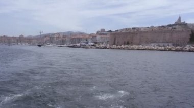 vieux port Timelapse tekneleri ve yatlar demirli