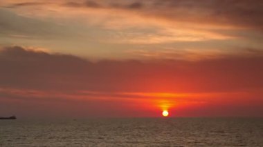 güzel bir gün batımı büyük okyanus Timelapse