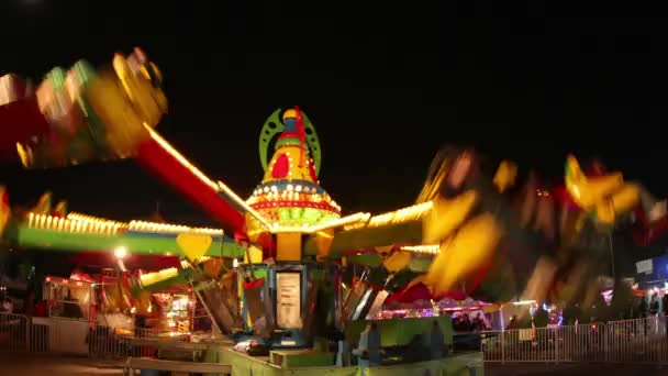 Timelapse di un giro in un carnevale nella città messicana — Video Stock