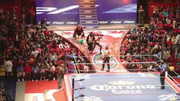 Lado del ring en la famosa lucha libre mexicana en arena mexicana — Vídeos de Stock