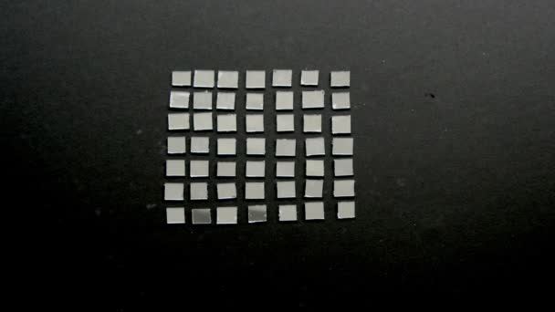 Specchio forme quadrate che crescono in grande forma di sequenza quadrata — Video Stock
