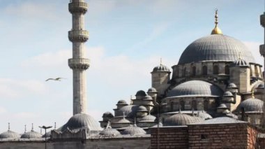 Pan çekim yeni cami cami İstanbul, Türkiye