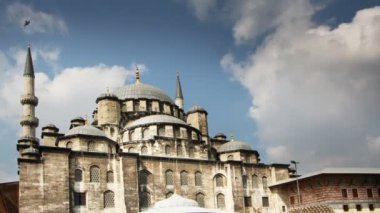 Pan çekim yeni cami cami İstanbul, Türkiye
