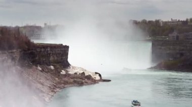 Niagara Şelalesi, ABD ve Kanada