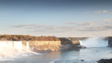 Niagara Şelalesi, ABD ve Kanada