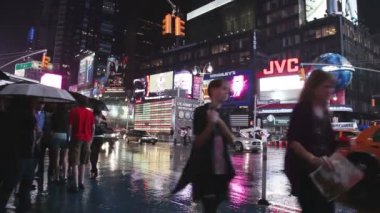 Bir yağmurlu gece ıslak, new york Times Meydanı