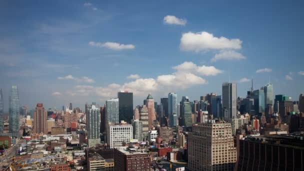 Panning timelapse of midtown manhattan skyline — Stockvideo