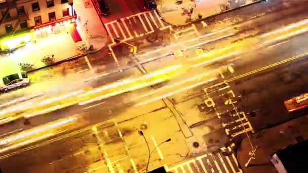 Переплетення у часі, що дивиться вниз на вулицю Нью-Йорка — стокове відео