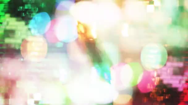 Fotografía abstracta de un club nocturno, primer plano de una bola de purpurina — Vídeos de Stock