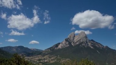 güzel pedra forca dağ manzarası bir timelapse