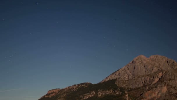 Хронология красивого горного ландшафта Педра Форка — стоковое видео