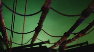 eski bir ahşap korsan gemisini deniz