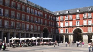 Madrid ünlü placa mejor güneşli bir öğleden sonra