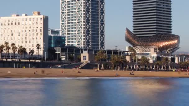 Barcelona, İspanya Olimpiyat liman manzarası — Stok video