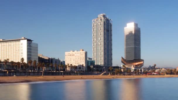 Vista do porto olímpico em barcelona, Espanha — Vídeo de Stock