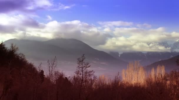 Timelapse дивовижного піренеїв гірського ландшафту — стокове відео