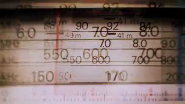 An analogue radio dial being tuned — Stock Video