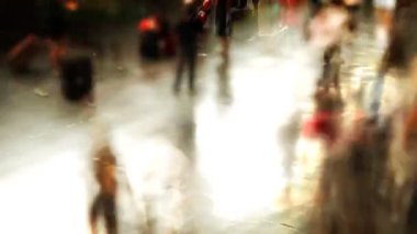 Roma'nın temini, hızlı hareket eden kalabalığa tren istasyonu