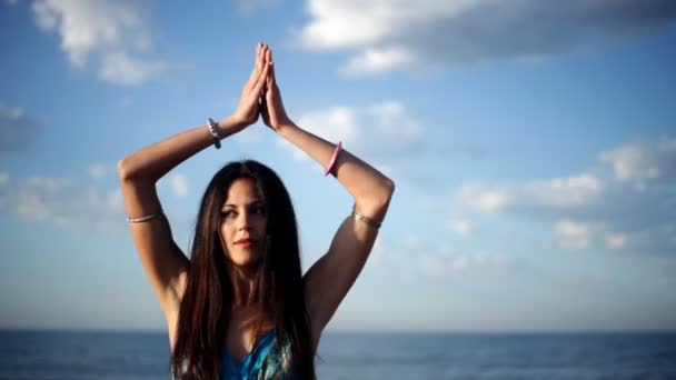 Balearic dancer shot at sunrise on a beach — Stock Video