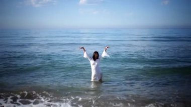 sunrise, Balear dansçı bir plajda