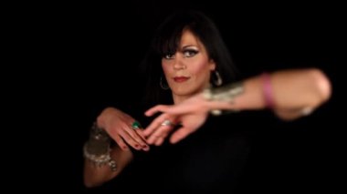 bir Arap oryantal tarzda dansçı eller Close-Up