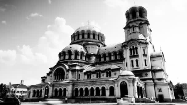 Timelapse toma de la iglesia Alexander Nevsky en la sofia central — Vídeos de Stock