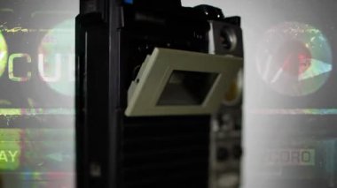 etrafında dönen bir süper cool retro radyo kaset çalar