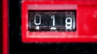 Bir kaset oynatıcının yakın plan görüntüsü.