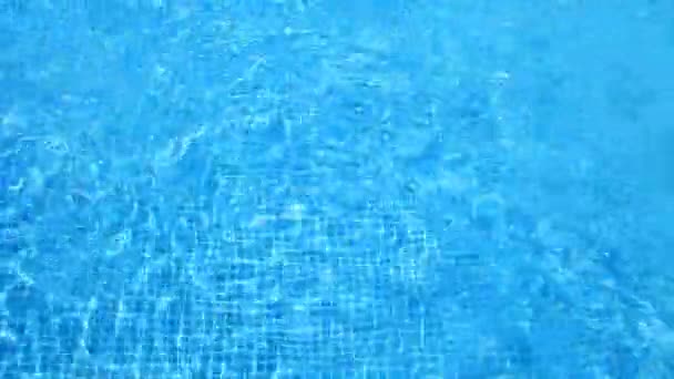 plan d'eau abstrait dans une piscine 