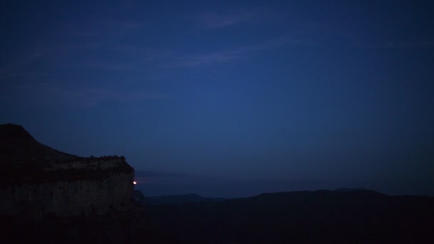 美しい tavatet 山の満月の夜タイムラプス — ストック動画