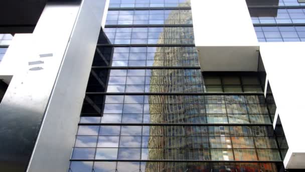 Торрес Агбар здание в Барселоне — стоковое видео