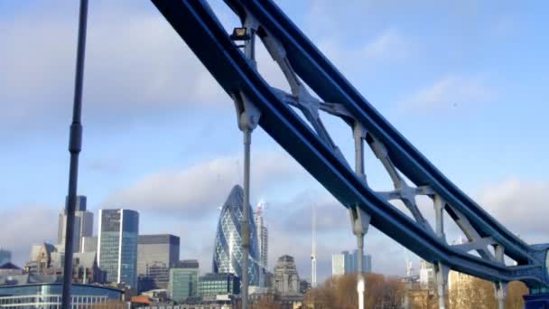 Timelapse strzał tower bridge w Londynie — Wideo stockowe