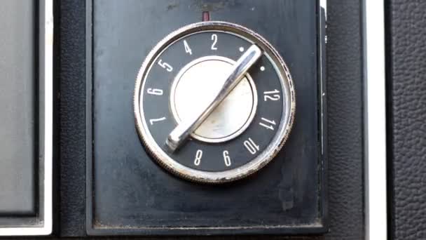 Tuning dial of old telelvision — Stock Video