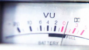 eski getto blaster taşıma uv güç ve pil seviyesi