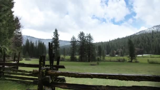 Прекрасный пейзаж в Национальном парке Йосемити — стоковое видео