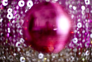 pembe discoball