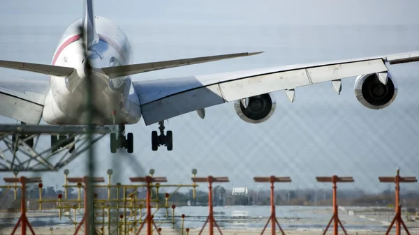 Airplane telephoto — Stock Photo, Image