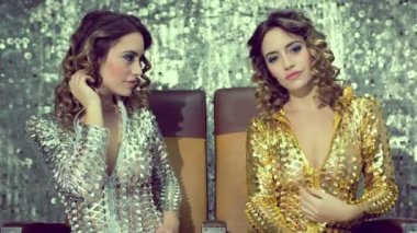 iki kez filme disko seksi kadın