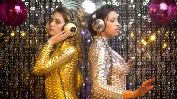 Sexy disco dj fiesta mujeres música — Vídeo de stock