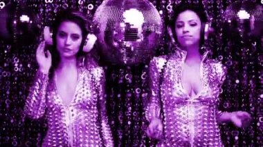 seksi disco dansçı kızlar parti