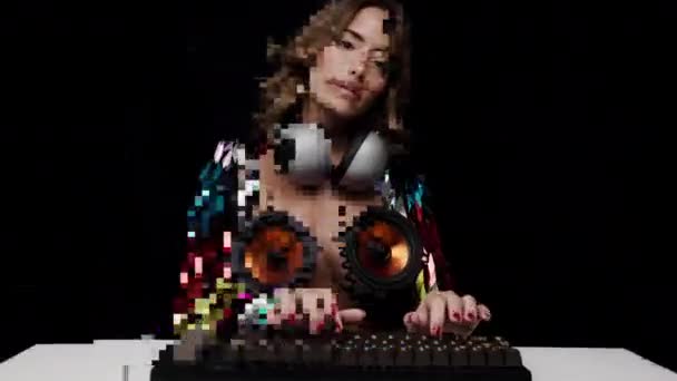 Woman with crazy costume typing on keyboard — Stock Video